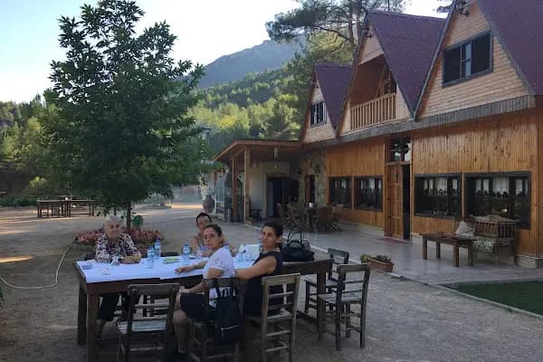 SAİMBEYLİ MAVİSİ CAFE &amp; RESTAURANT - Aile restoranı - Adana Ceyhan