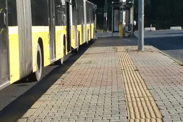 Arnavutköy Peronlar - Otobüs Durağı - İstanbul Bakırköy