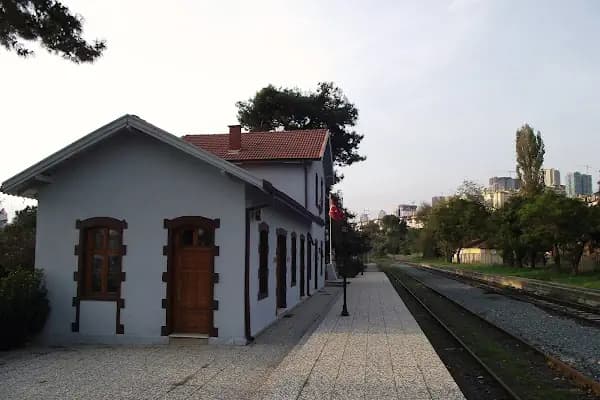 İspartakule Tren İstasyonu - Ulaşım Hizmeti - İstanbul Başakşehir