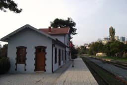 İspartakule Tren İstasyonu