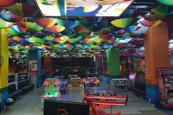 Sanverdi bowling ve eğlence merkezi(Happyverse) - Bovling salonu - Denizli Merkezefendi