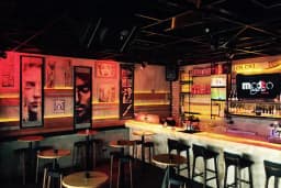 Motto lounge bar