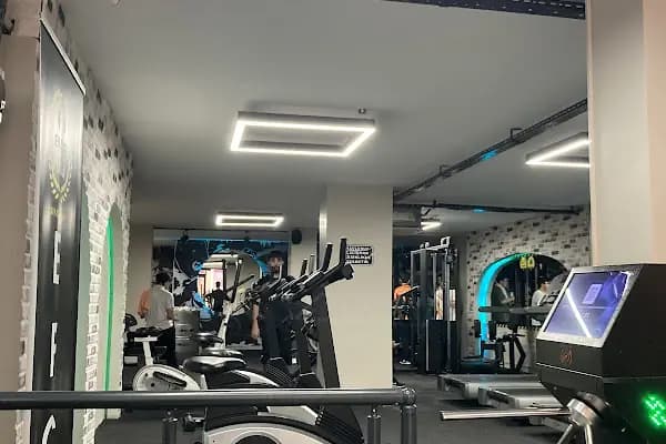EMRE FİT CLUB SPOR SALONU - Spor salonu - Kocaeli Çayırova