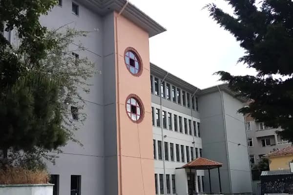 Atatürk Ortaokulu - Okul - İstanbul Avcılar