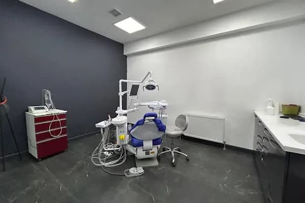 ÖZEL GÜNEŞEVLER AĞIZ VE DİŞ SAĞLIĞI POLKİNLİĞİ ANILALP AĞIZ VE DİŞ SAĞLIĞI - Diş Kliniği - Ankara Altındağ