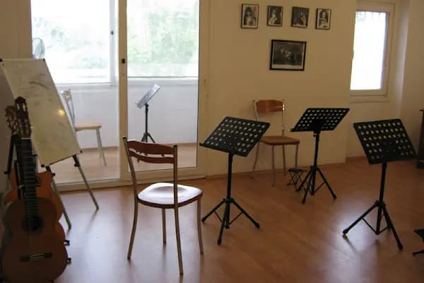 ATAŞEHİR ÖZEL ATM MÜZIK KURSU - Müzik Okulu - İstanbul Bahçelievler