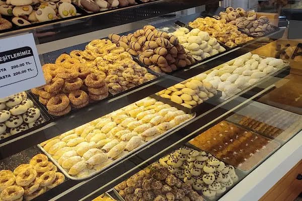 Öz Gümüş Pastanesi - Pastane - Antalya Alanya