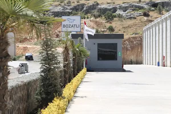 Bozatlı Tekstil Halı Sanayi Ve Ticaret Anonim Şirketi - Halı Mağazası - Gaziantep İslahiye