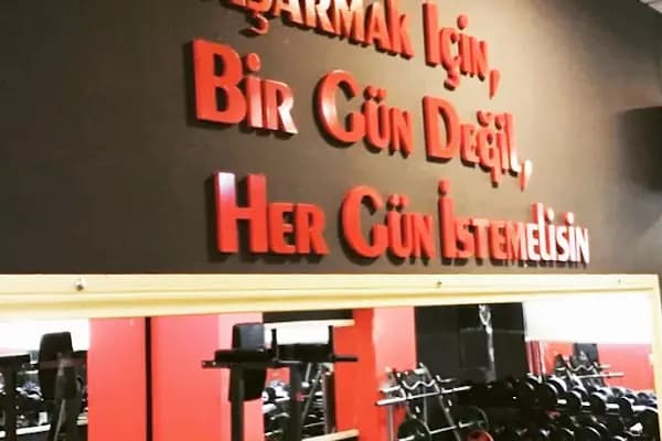 Genç Türk Sağlikli Yaşam ve Spor Merkezi - Spor salonu - İzmir Aliağa