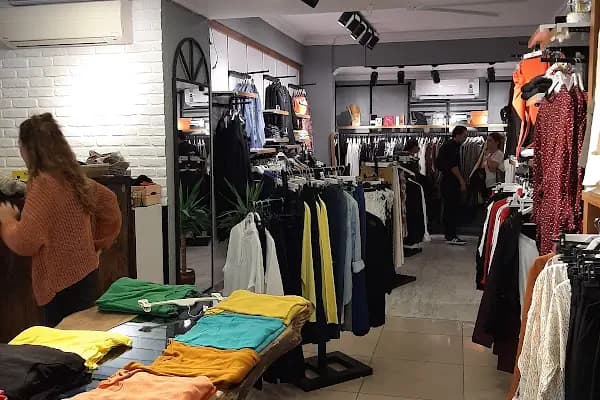 Sadiş Butik - Giyim mağazası - Manisa Ahmetli