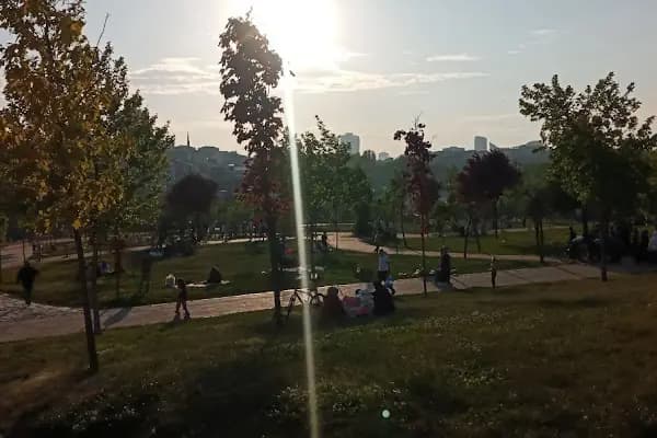 Deprem Parkı - Park - İstanbul Eyüpsultan