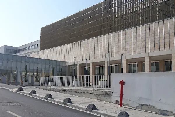 Arnavutkòy Belediyesi Yönetim Merkezi - Belediye Binası - İstanbul Arnavutköy