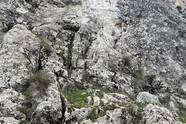Kız Oğlan Kayası - Tarihi Yer - Kahramanmaraş Afşin