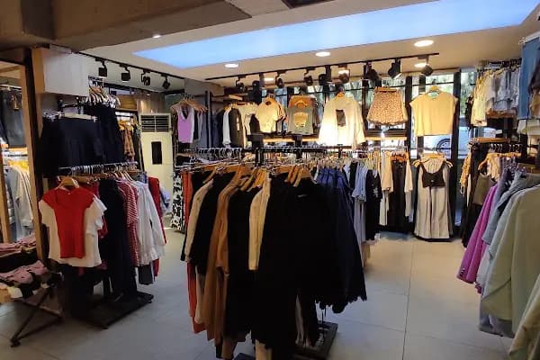 FASHIONİZMİR - Giyim mağazası - İzmir Bornova