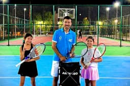Suna Tenis Akademisi, Bornova Kortu