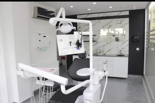 Özel Klinik Aydın Ağız ve Diş Sağlığı Polikliniği - Diş Kliniği - Aydın Efeler