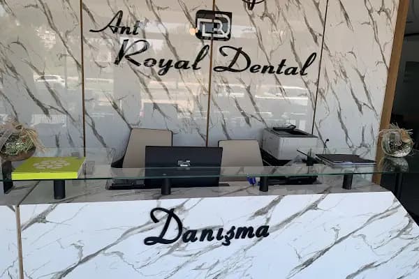 Özel Royal Dental Ağız ve Diş Sağlığı Merkezi - Diş Kliniği - Antalya Konyaaltı