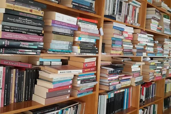 Jdjdjjd - Kapalı yüzme havuzu - İstanbul Bahçelievler