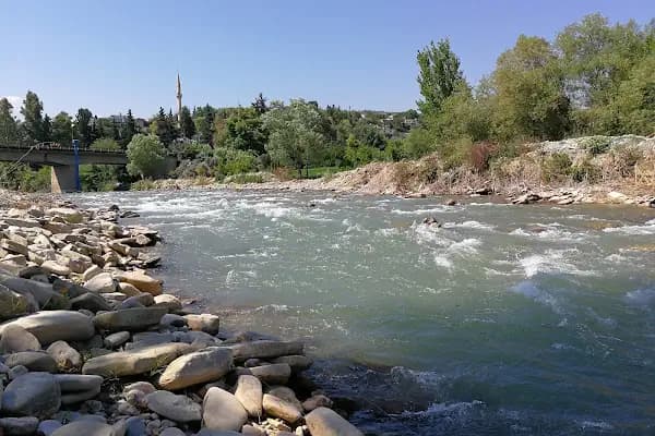 Hacılı Şehit Ali Gümüştop İlköğretim Okulu - Okul - Adana Karaisalı
