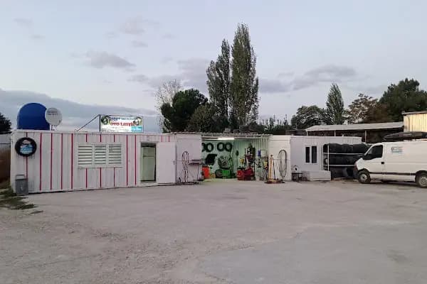 Dört Mevsim Oto Lastik - Bursa Nöbetçi Lastikçi 7/24 Mobil Yol Yardım Lastik ve Oto Çekici hizmeti - Lastik Tamircisi - Bursa Mudanya