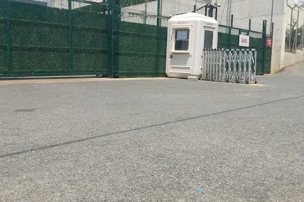 İstanbul Göçmen İdaresi Tuzla Geri Gönderme Merkezi - Otobüs Durağı - İstanbul Tuzla