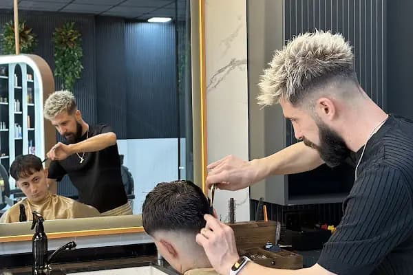 Mehmet Çağdaş Hair Artist - Şemikler - Denizli Erkek Kuaförü - Kuaför - Denizli Acıpayam