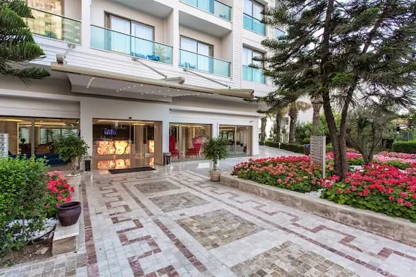 FALCON HOTEL - Otel - Antalya Döşemealtı