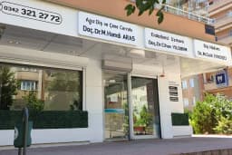 Uzmanlar Diş Kliniği - Doç Dr Mutan Hamdi ARAS - Doç Dr Cihan YILDIRIM - Dt Celil İYİKESİCİ