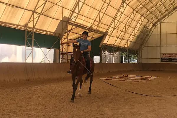 Atlı Spor Kulübü - Spor Tesisi - Kocaeli İzmit