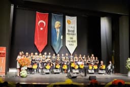 Cüneyt Gökçer Sahnesi