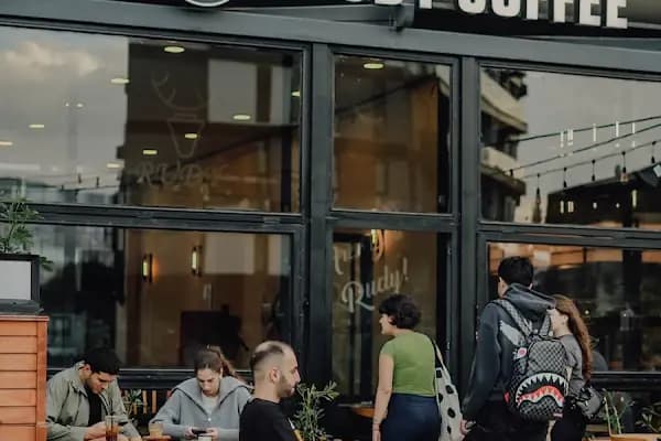 Rudy Coffee 3. Nesil Kahve Dükkanı - Kahve dükkanı - İzmir Bornova