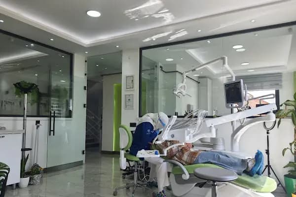 Diş Hekimi Şerife TÜRKERİ - Diş Hekimi - Antalya Alanya