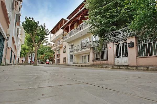 Orhan Kutbay'ın Evi Turyolucafe Pansiyon - Otel - İstanbul Bağcılar