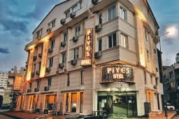 Piyes Otel