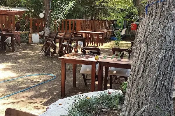 Saklı Bahçe Cafe - Kafe - İzmir Balçova