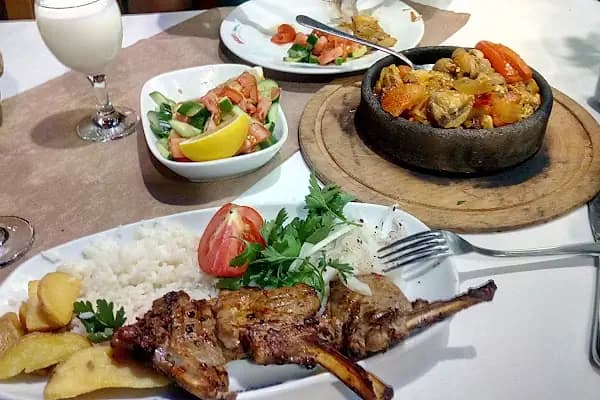 Aksu Restaurant - Türk restoranı - İstanbul Fatih