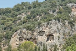 Deliklikaya Köyü Mezarlığı