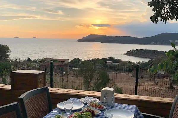Orhan Kutbay'ın Evi Turyolucafe Pansiyon - Otel - İstanbul Bahçelievler