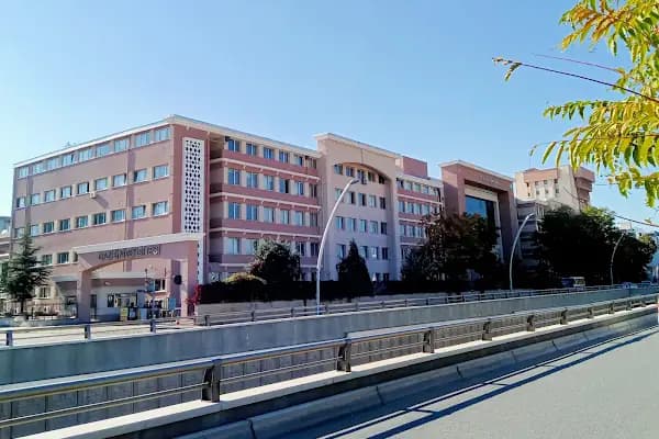 Gazi̇ Üni̇versi̇tesi̇ Mühendislik Fakültesi - Üniversite - Ankara Çankaya