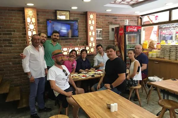 Meşhur Helvacı ÖKSÜZLER - Restoran - Konya Akşehir