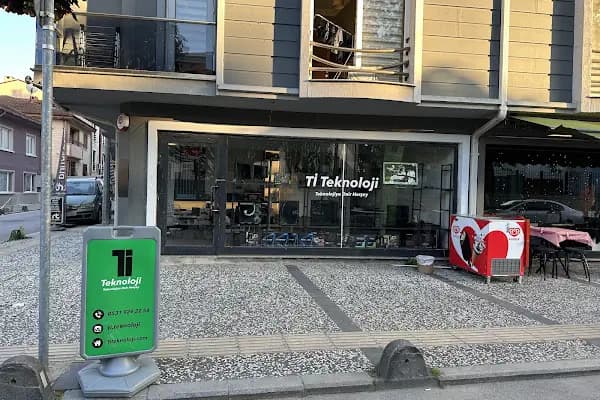 Sakarya Bilgisayarcı Ti Teknoloji - 2.El Bilgisayar alım satım - Bilgisayar tamir - Laptop tamir - Sakarya Bilgisayar - Bilgisayar mağazası - Sakarya Adapazarı