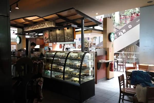Starbucks Coffee - Kahve dükkanı - İzmir Balçova