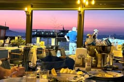Nirvana Beach Club&amp;Cafe
