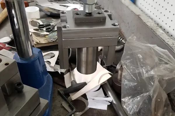 ENKAPLAS ENDÜSTRİYEL PLASTİK VE KALIP SAN. LTD.ŞTİ - Plastik İmalat Şirketi - Ankara Akyurt