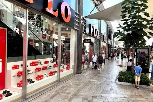 FLO Viaport AVM Mağazası - Ayakkabı mağazası - İstanbul Pendik