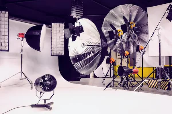 BLACKOUT STUDIO - Fotoğraf Stüdyosu - İstanbul Üsküdar