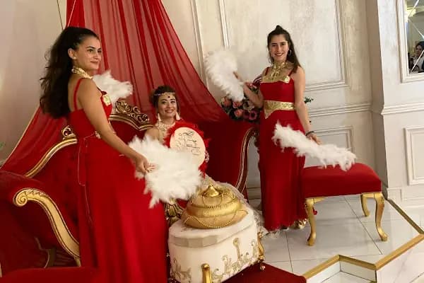 Nazra Balo Davet.Halkalı Gösteri Ve Etkinlik Mekanı - Düğün Hizmeti - İstanbul Küçükçekmece