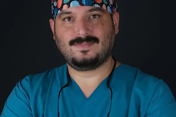 Diş Hekimi Bahadır BARAN - Diş Hekimi - Mersin Anamur