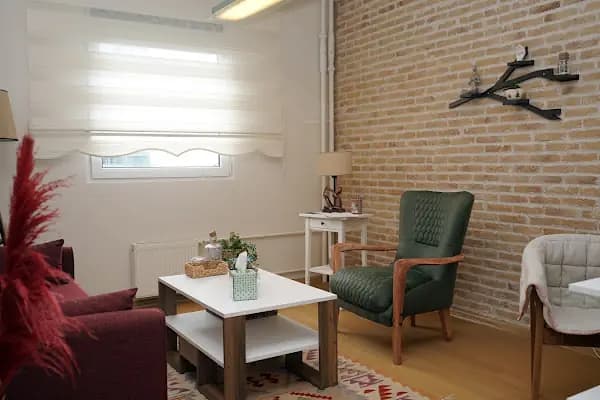 Çift Evlilik Terapileri Merkezi Psk. Canset Tütüncüoğlu - Ruh Sağlığı Hizmetleri - İstanbul Avcılar