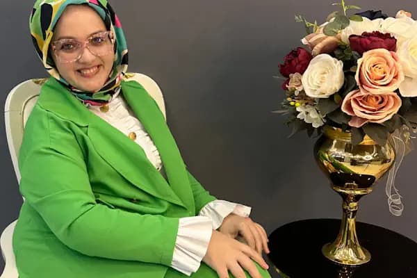 Dişhekimi Elif Kınalı Yurdakul - Diş Kliniği - Sakarya Adapazarı